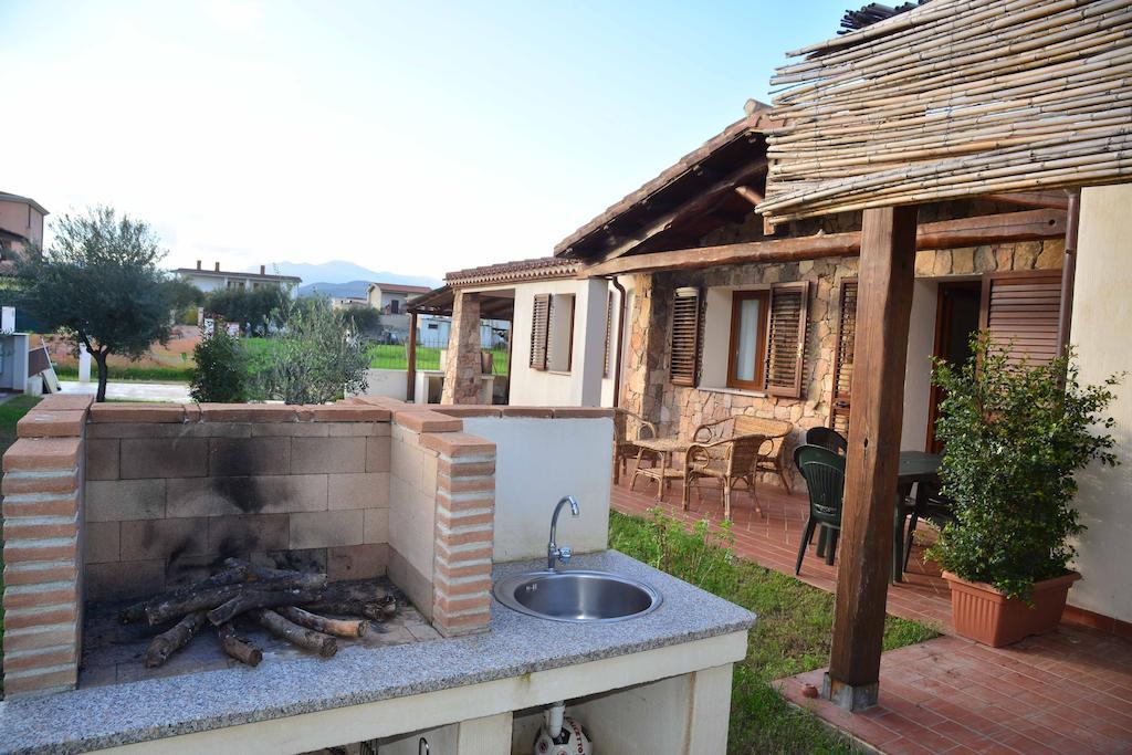 Apartament Oleandro Lotzorai Pokój zdjęcie