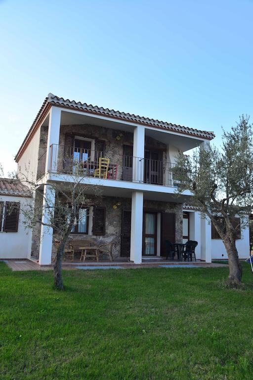 Apartament Oleandro Lotzorai Zewnętrze zdjęcie